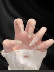 -赢韵美甲美睫瑞士净斑中心