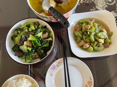 -爱的果实月嫂育婴师(世纪东方店)