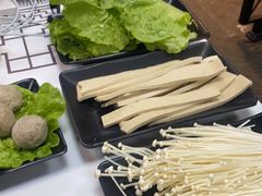 -云晓光头烧烤吧(德平路店)