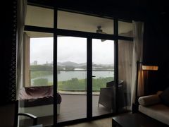 -深圳隐秀山居酒店