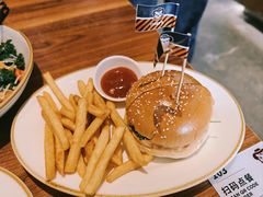 -TIGERS老虎西餐(亦庄店)