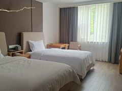 -西姆山居酒店(九寨沟沟口店)