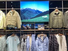 -百年港湾奥特莱斯(香炉礁店)