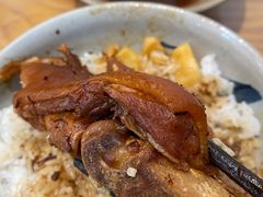 猪脚卤肉饭-红猪卤肉饭(大西洋美食城店)