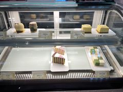 面包甜点陈列柜-熊叔熊婶面包房(团结湖店)