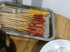 -茸梅路右拐龙虾-农家菜(松江店)
