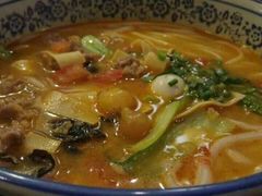-蒙自源米线大王(东站店)
