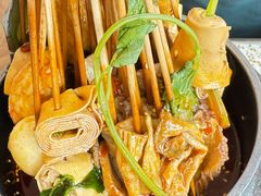 -小董哥烤串·爆汁大油边(故宫店)