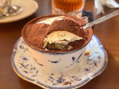 -Café Monson