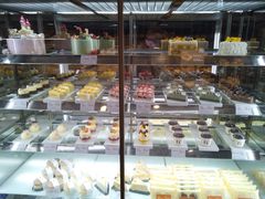 面包甜点陈列柜-御蝶坊生日蛋糕KNAC(新村店)