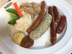 -LENBACH兰巴赫西餐啤酒坊(大连东港店)
