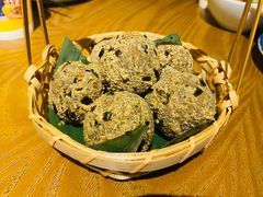 -包整·丝娃娃(一览甲秀楼风景店)