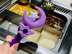 四拼锅-海底捞火锅鲜切牛肉主题店(长寿路店)