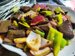 -清真磊磊烧烤老店(饮虎池街34号店)