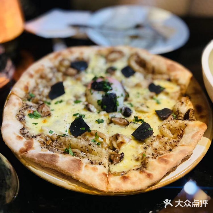 在杭州闹市这样寸土寸金的地方