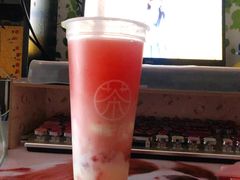 草莓酸奶晶球-巡茶(汇邻广场店)