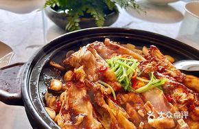 Stir-fried Thousand Island Lake Fish Head