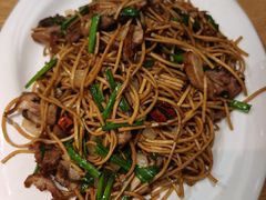 手撕鸭炒面-深巷家味馆.湖北头牌红烧鱼头拌饭(黄陂店)