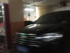 -环球港-停车场