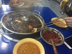 -马路边边·成都串串(翠柏路店)