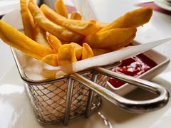 香脆薯条-WOLFGANG PUCK KITCHEN & BAR(迪士尼小镇店)