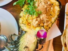 -Chom Cafe and Restaurant