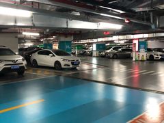 -龙湖虹桥天街-停车场