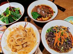 -椒行天下干锅牛蛙·(万宝店)