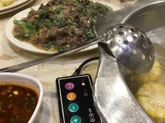 -粤潮牛肉火锅店(江南大道店)