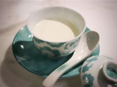 蛋白杏仁茶-伯衡55·吉品轩(乌鲁木齐南路店)