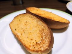 特制蒜香面包-萨莉亚意式餐厅(杭州滨江天街店)