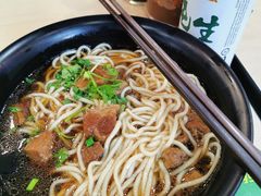 -李先生牛肉面大王(北京站售票厅餐厅)