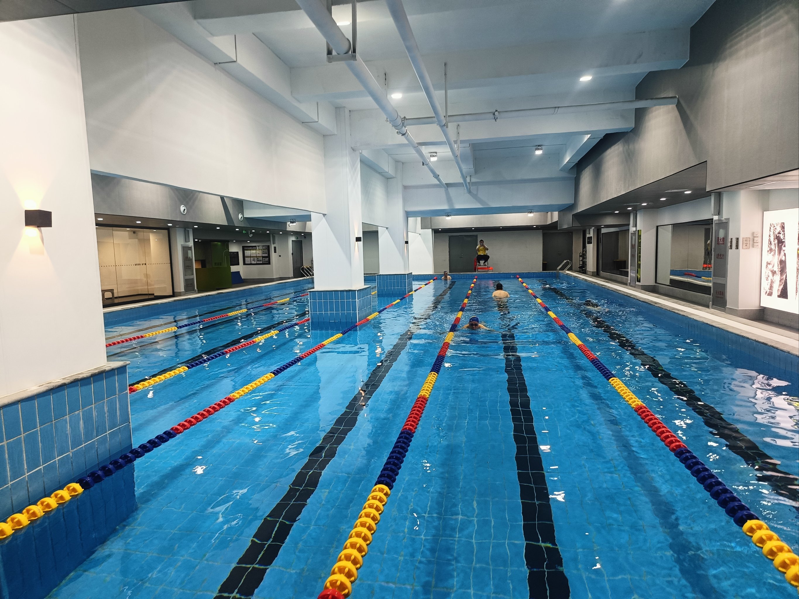 天津爱游泳的看过来了,这家游泳馆真的超值