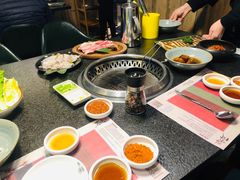 -草家酱蟹炭火烤肉店(珲春南路一店)