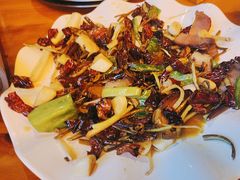 -佳荣老五生态牛肉馆