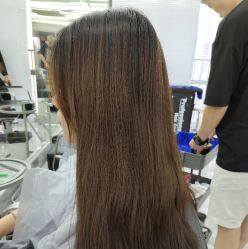 -COMO SALON 烫染可茉发型
