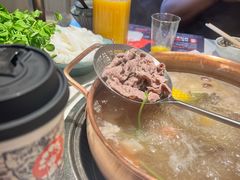 -牛村来人潮汕牛肉火锅(西单店)