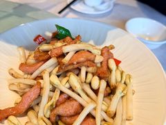 -年辉渔村·非遗传承餐厅(新丰江店)