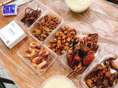 -蓝精灵饺子店