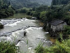 -高荡千年布依古寨旅游景区