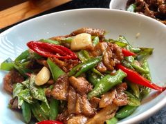 -鱼鲜饭香·招牌汽锅剁椒鱼头王