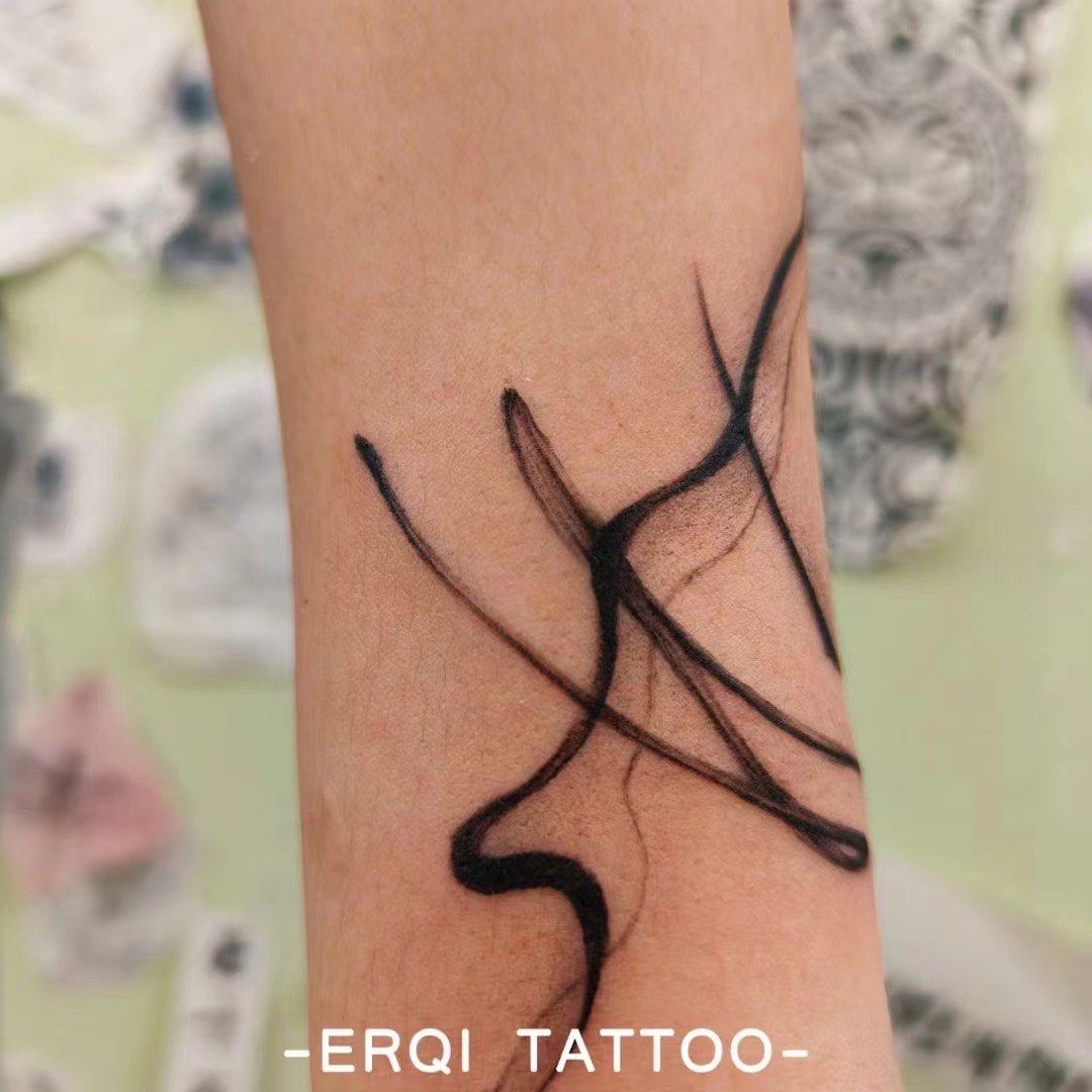 简约纹身遮盖疤痕