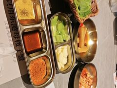 -草家酱蟹炭火烤肉店(珲春南路一店)