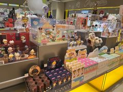 -泡泡玛特POPMART(蓝色港湾店)