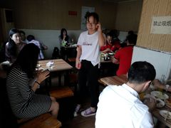 大堂-宝瑞门钉肉饼店