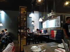 大堂-煲得鲜·桐乡煲·小龙虾(万达店)