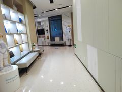 -柏乐口腔医院·舒适化无痛种植牙中心(东盟商务区院)