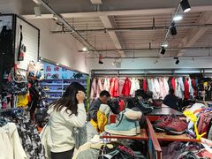 -探路者工厂店(宏福科技园店)