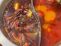 -黔哆哆地摊酸汤火锅(清湖店)
