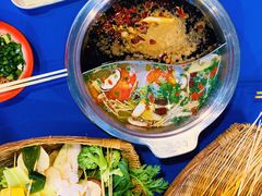 -马路边边麻辣烫串串火锅(体育西路店)